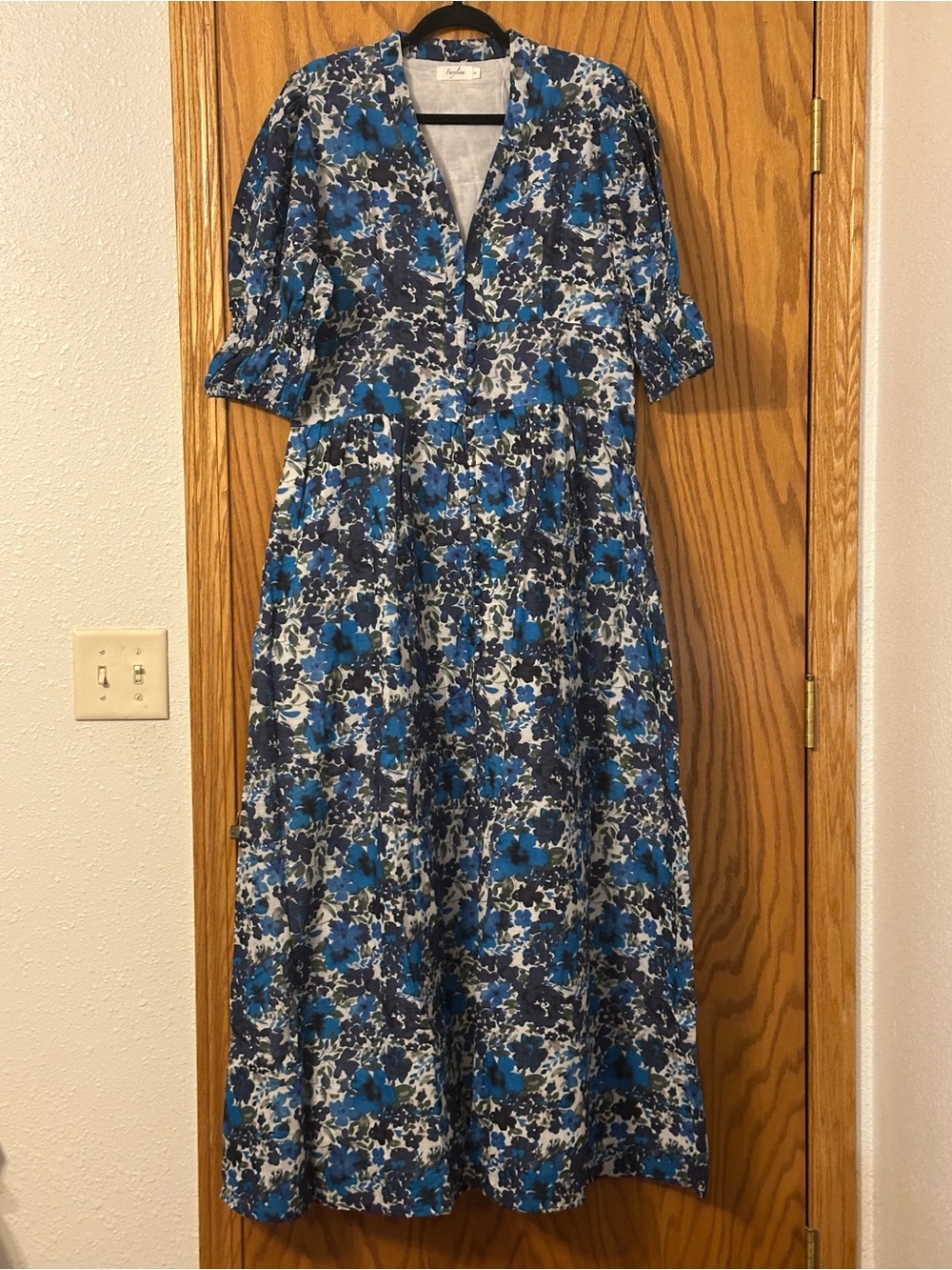 Farylina Floral Blue V-Neck Front Slit Maxi Dress - NWOT - Size XL